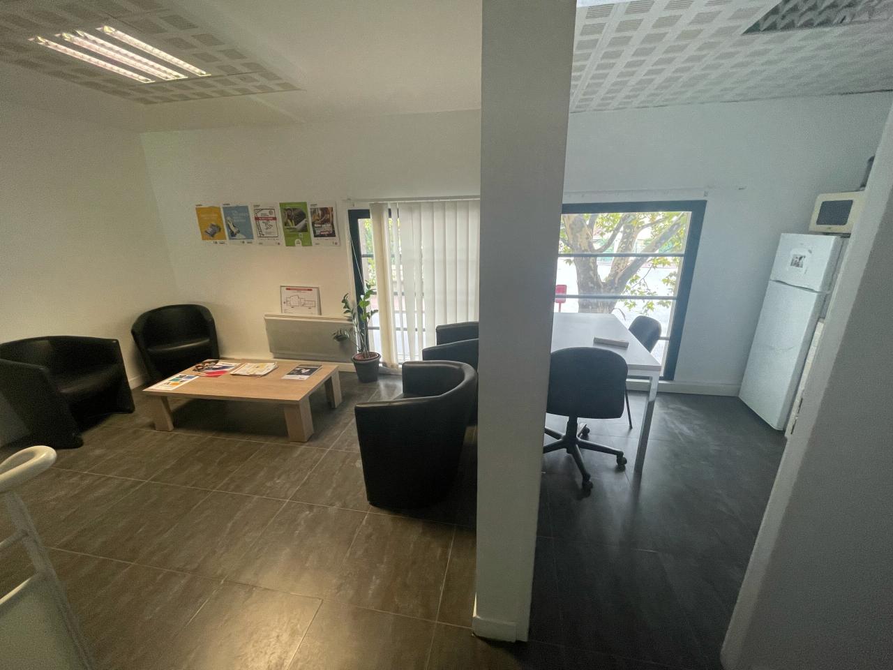 Local d'activité La Courneuve 583m² Vente local d'activité La Courneuve Seine-Saint-Denis OVACT2533035 3
